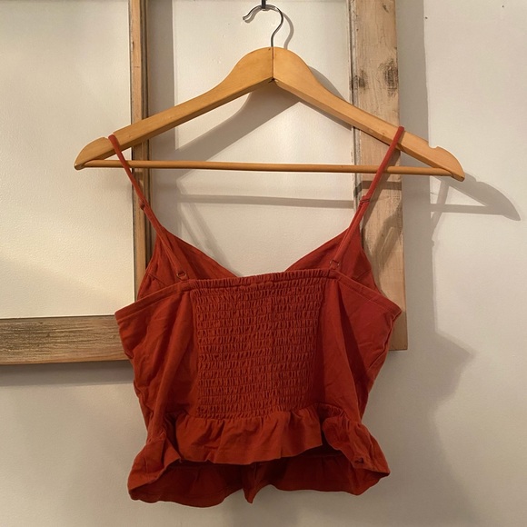 Cute tank - Picture 2 of 4